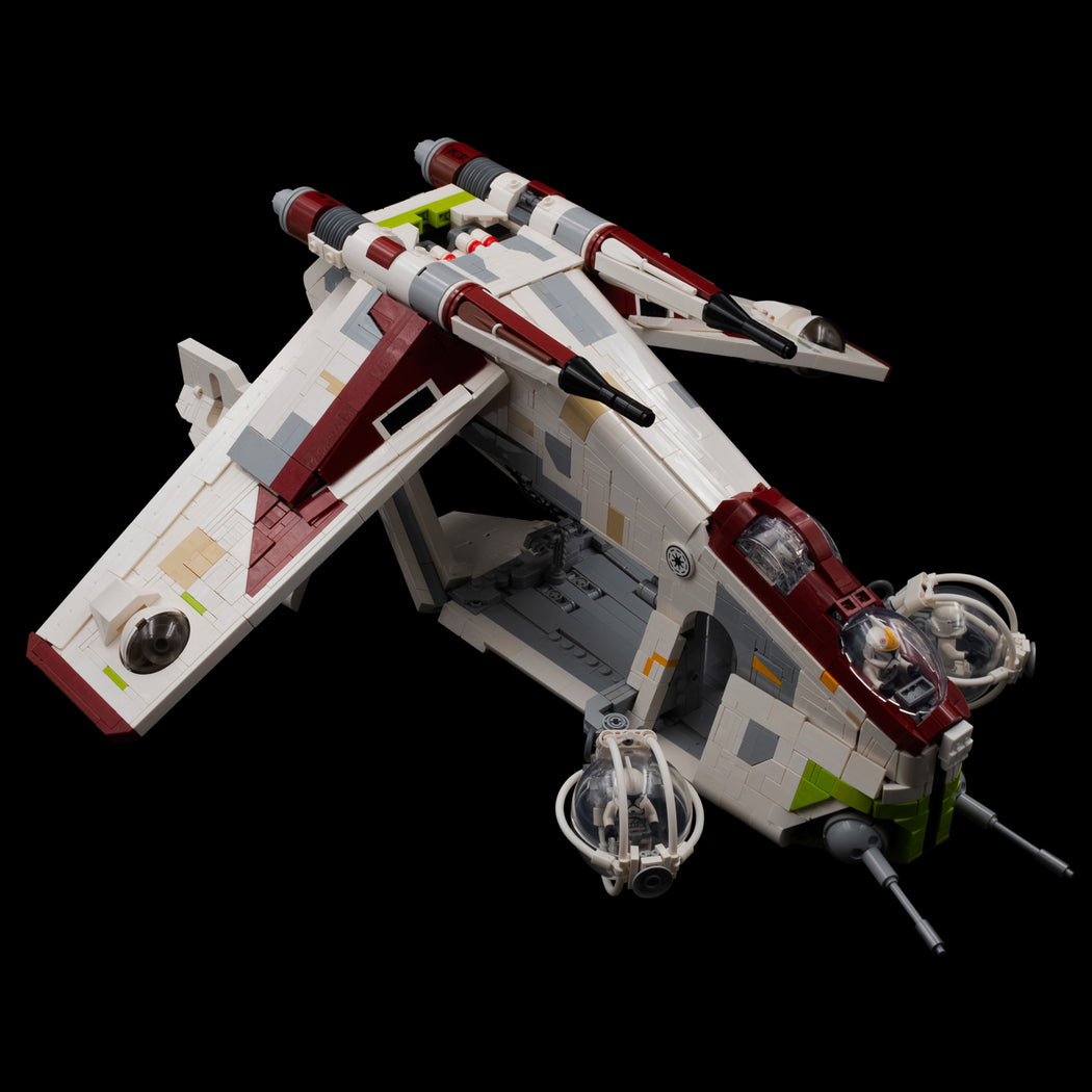 Republic Gunship Rear Republic Gunship - Minifig Scale (Episode 2/3) — BrickVault