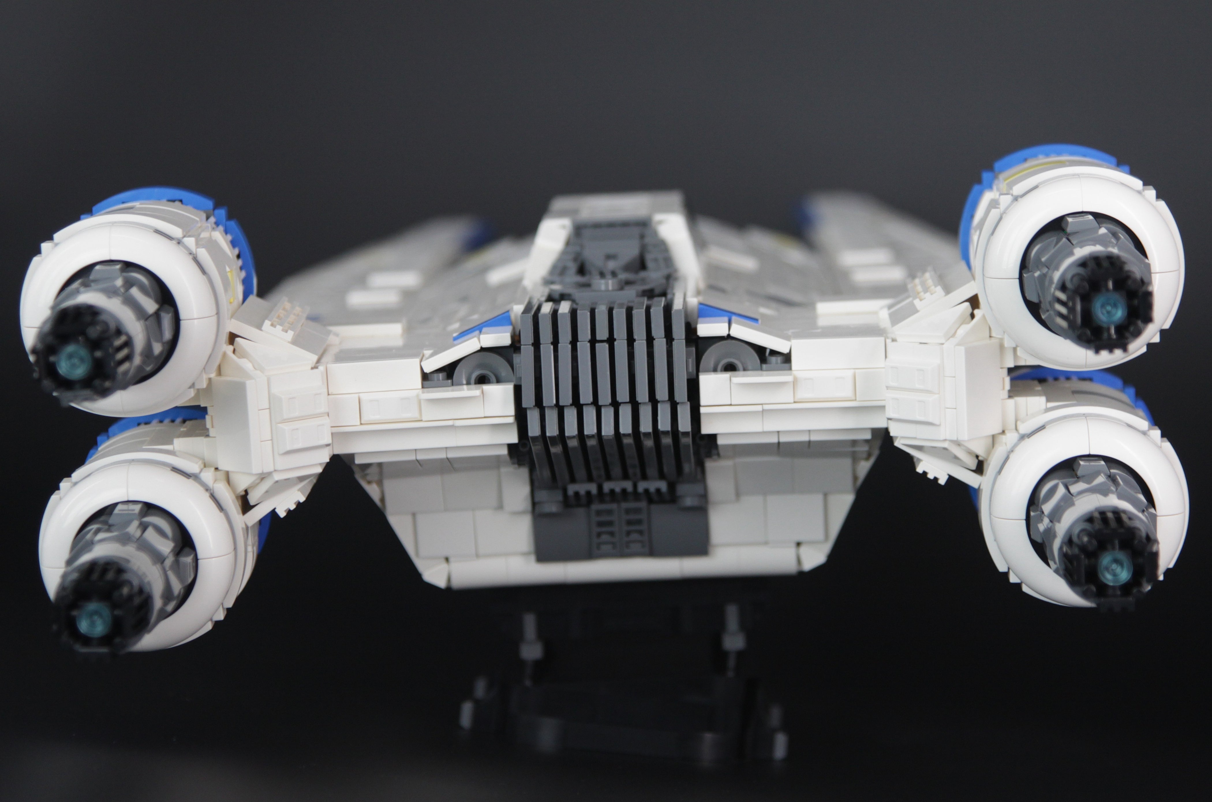 U-Wing Starfighter - Minifig Scale — BrickVault