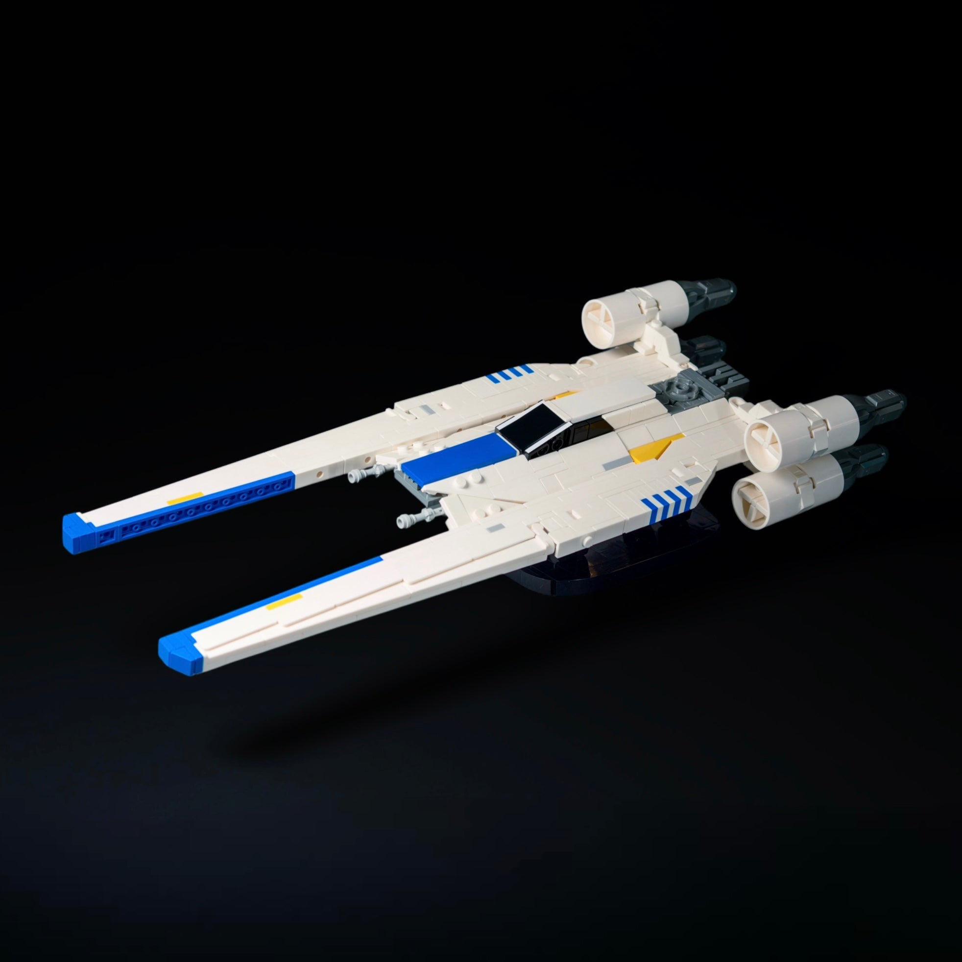 U-Wing Starfighter - Midi Scale — BrickVault