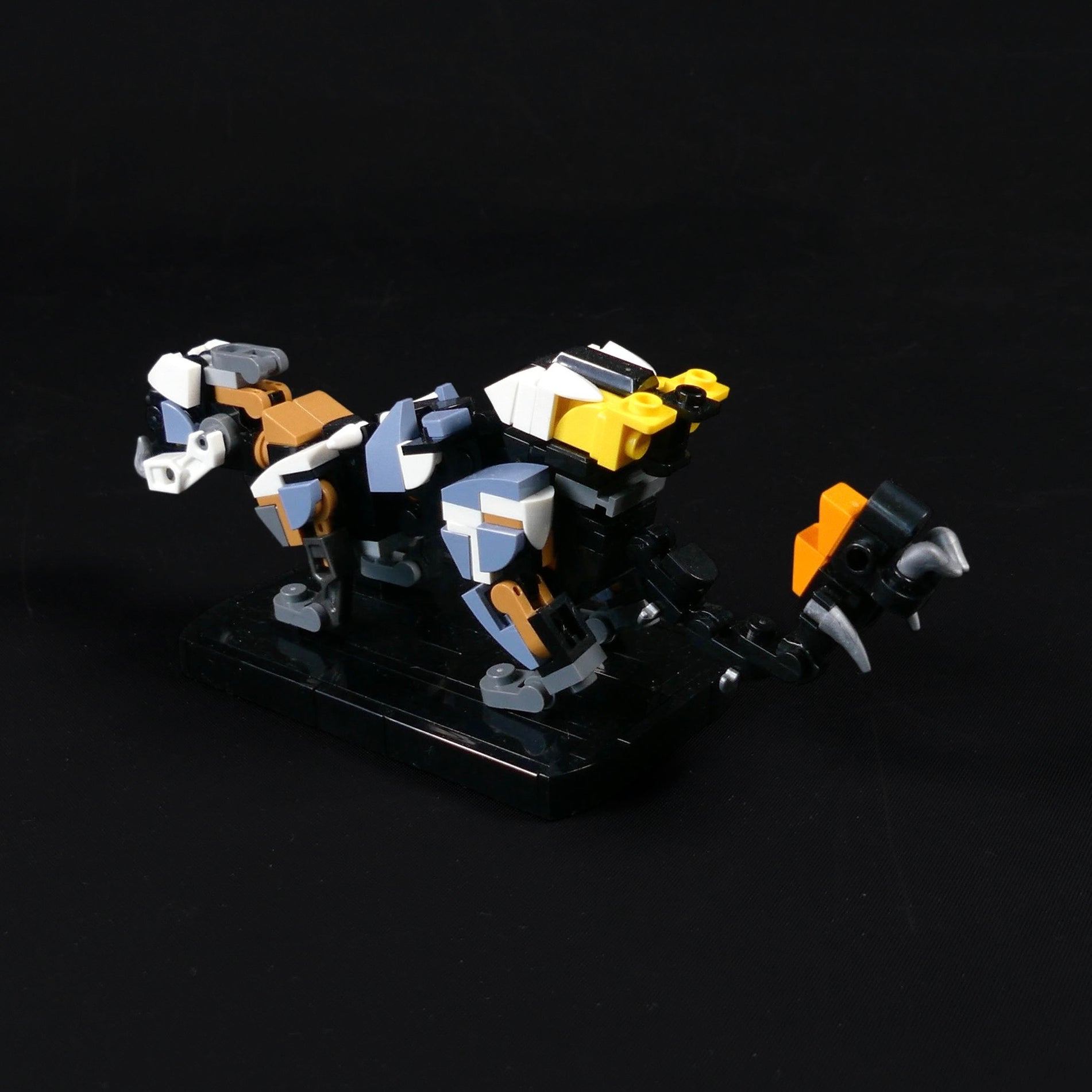 Burrower - Minifig Scale — BrickVault