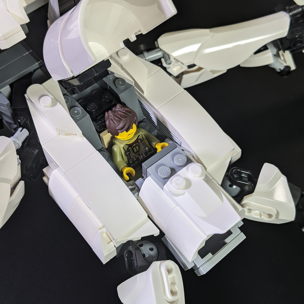 XM2 Reginleif - Minifig Scale — BrickVault XM2 Reginleif - Minifig Scale — BrickVault