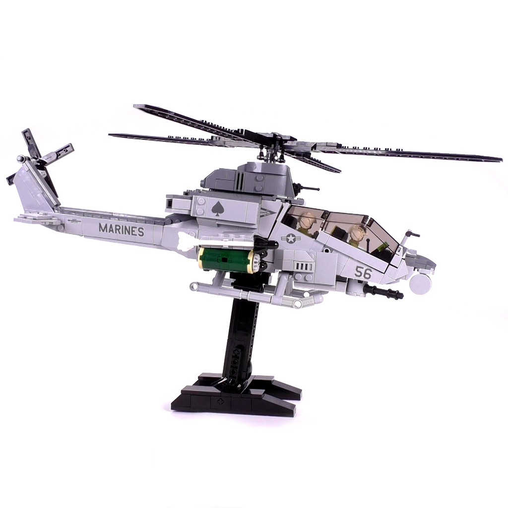 AH 1Z Viper Attack Helicopter Minifig Scale Brick Vault