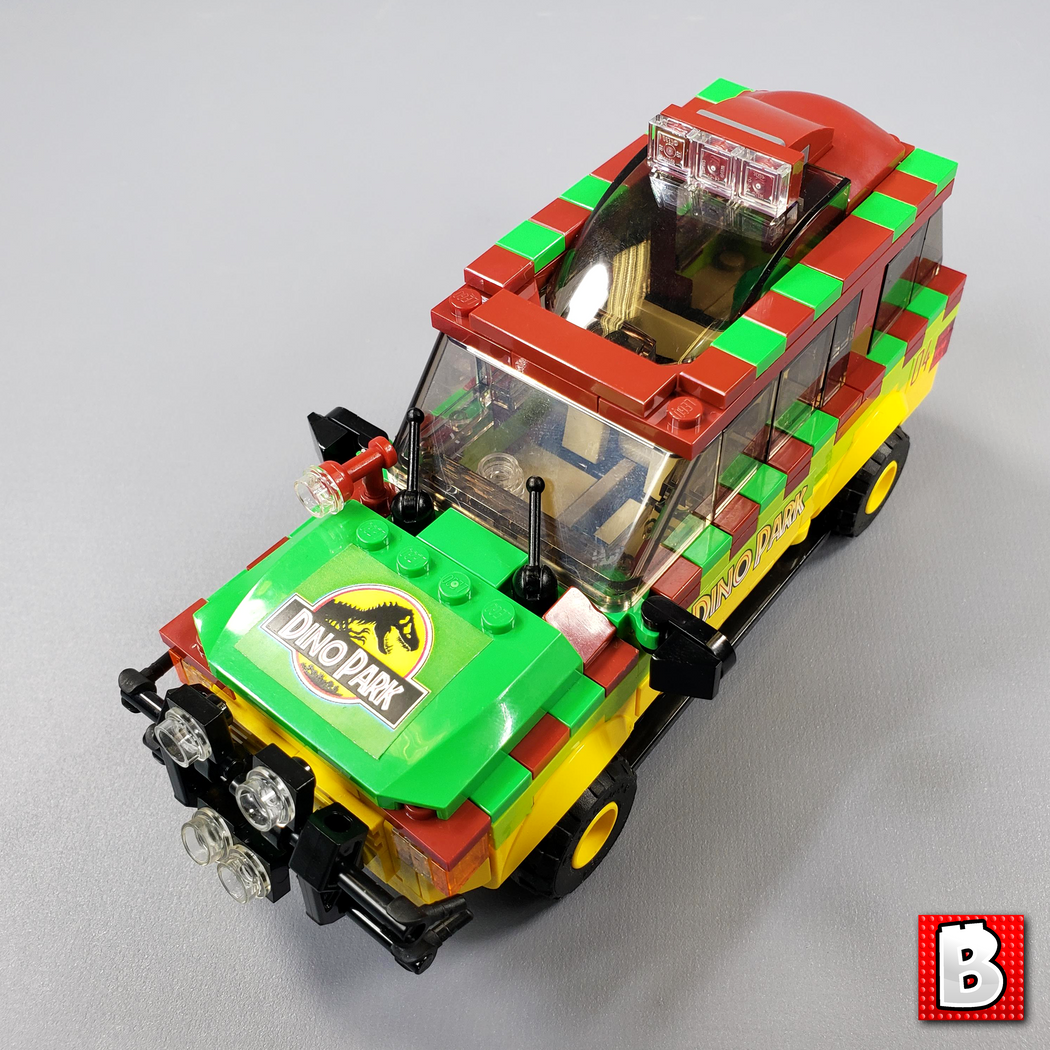 Jurassic Park Jeep and Explorer Minifig Scale Brick Vault