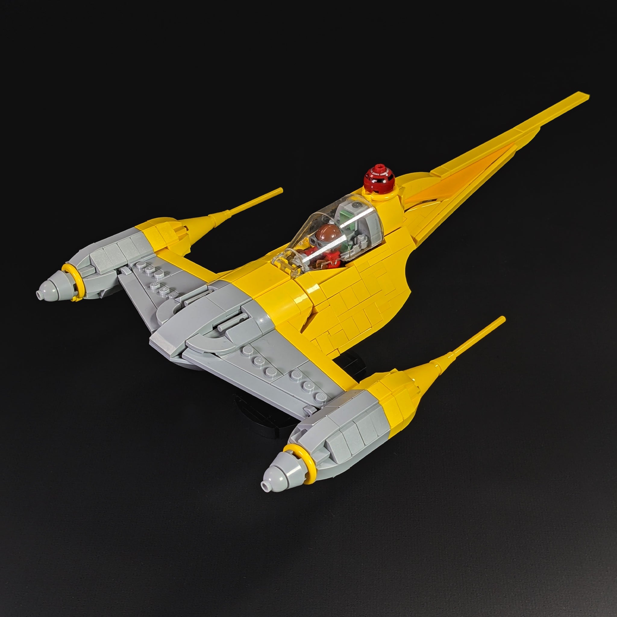N 1 Naboo Starfighter Minifig Scale BrickVault n-1-naboo-starfighter-minifig-scale-brickvault