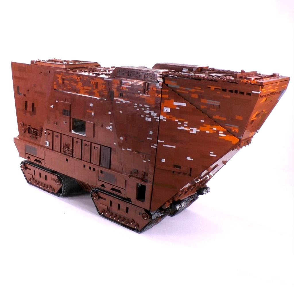 UCCS Sandcrawler Minifig Scale Brick Vault